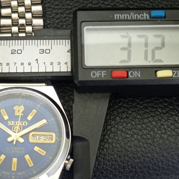 Vintage 1987 Seiko Automatic Mens Silver Watch W/daydate & Blue accents - Picture 7 of 10